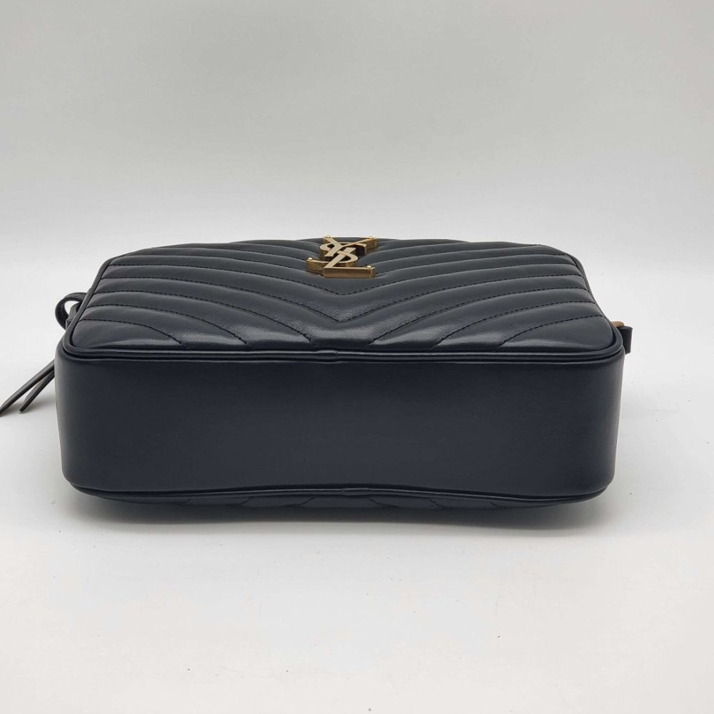 100% Authentic Yves Saint Laurent Lou Matelasse Leather Camera Crossbody Bag - Picture 7 of 13